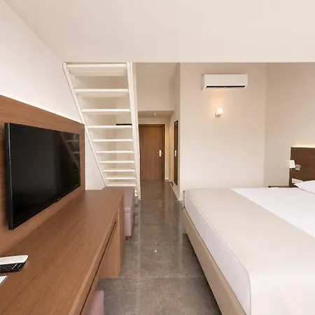 Altamare 4*