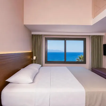Altamare Hotel 4*