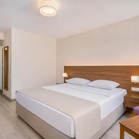 Altamare Hotel 4*
